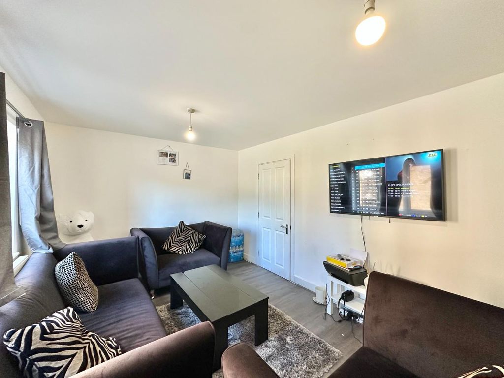 Property photo 2 of 11 Img_2342.Jpg