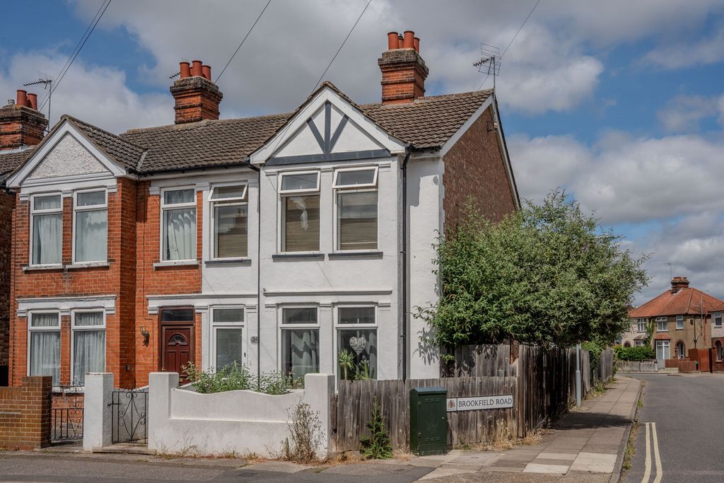 Property photo 1 of 15