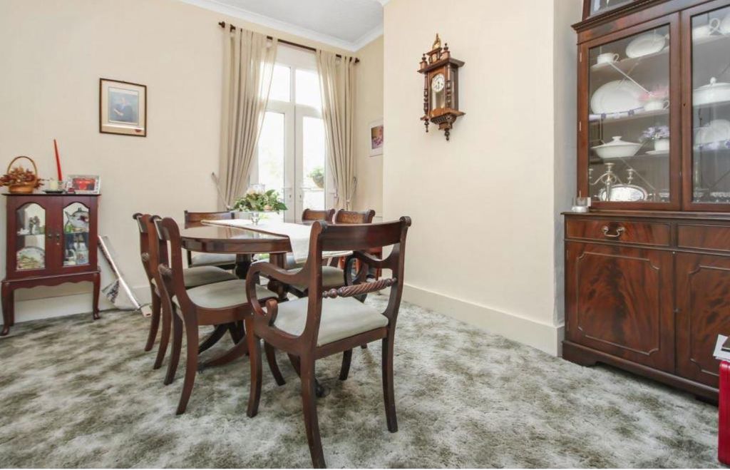 Property photo 3 of 25 Dining Room.Jpg