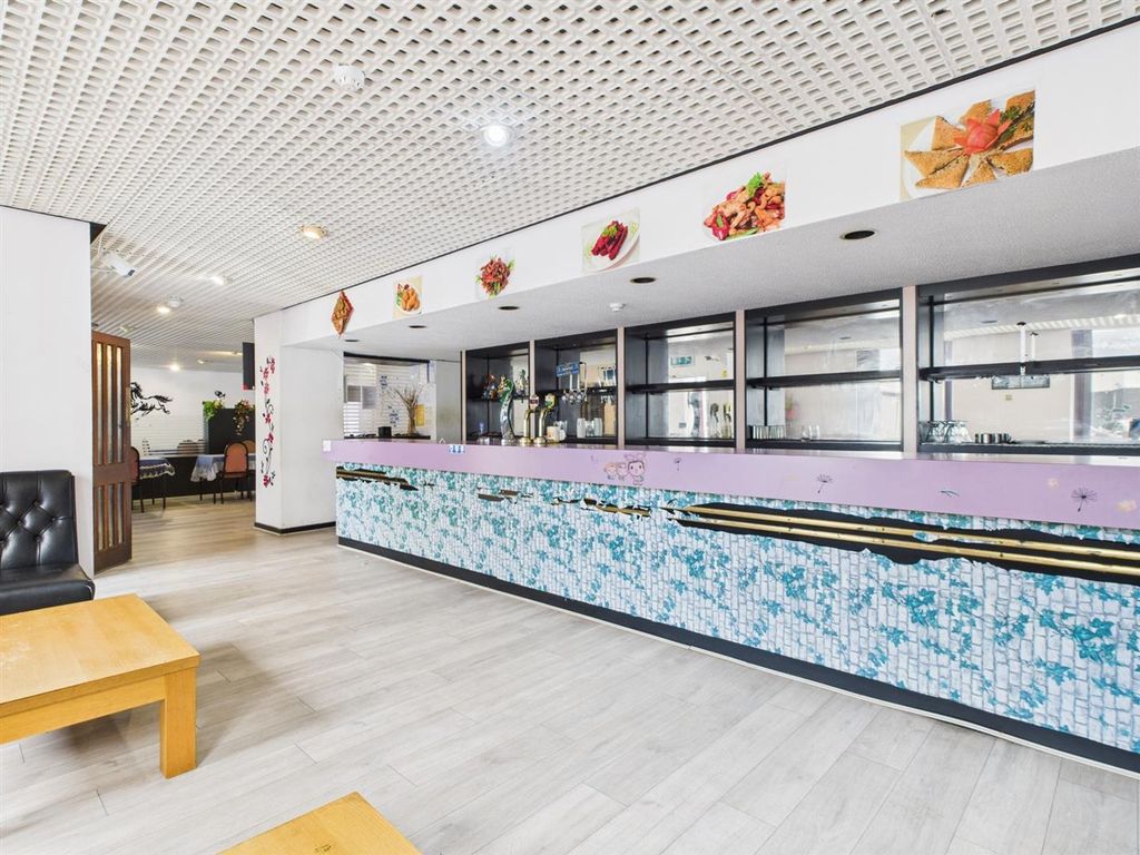 Property photo 2 of 17 Cam05474G0-Pr0030-Still006.Jpg