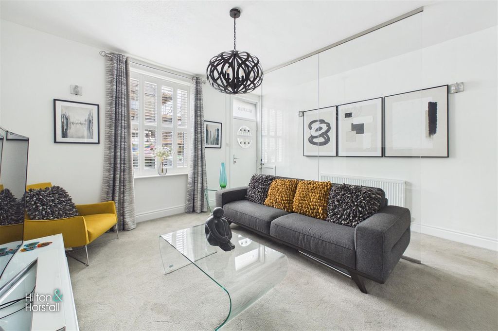 Property photo 3 of 16 Barrowford Road