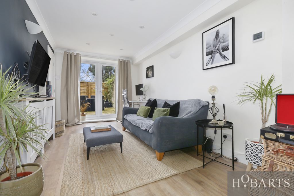 Property photo 2 of 15 Gallery