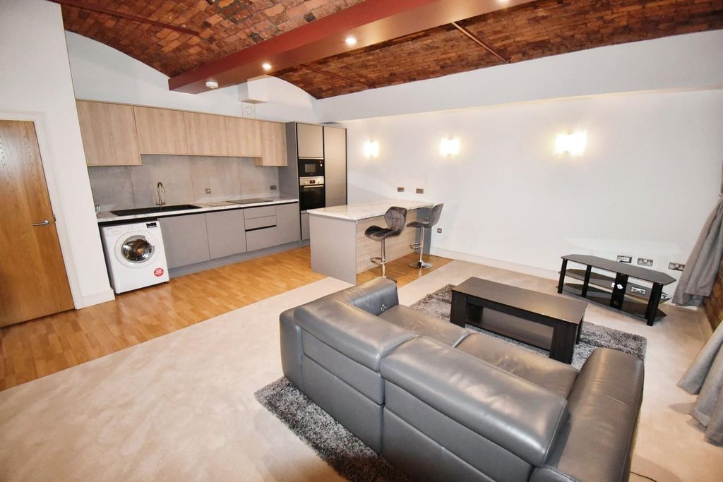 Property photo 2 of 13 Living/Dining Kitchen