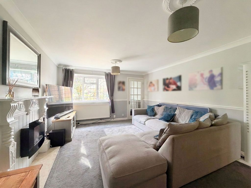 Property photo 3 of 15