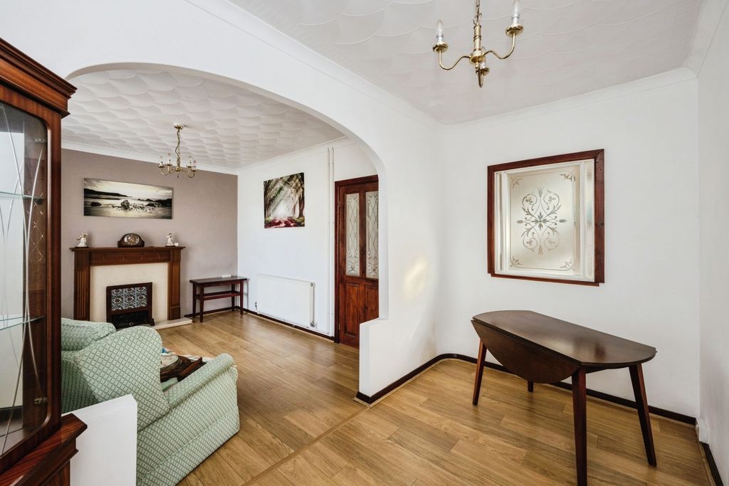 Property photo 2 of 26 Pbox-Img.Jpg