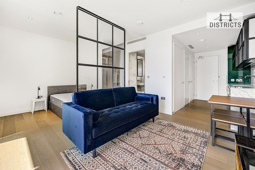 Property photo 1 of 18 Wardian