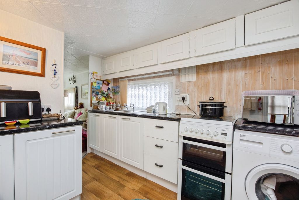 Additional image 8 of 1 bed property for saleHazelmere Avenue, Buckler Village, St. Austell, Cornwall PL25