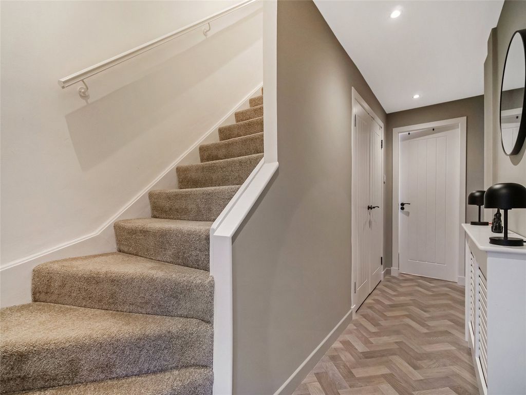 Property photo 2 of 20 Picture No. 08