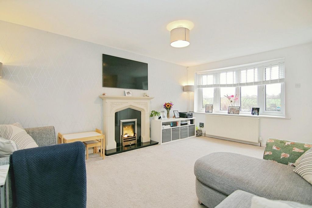 Property photo 2 of 14 Living