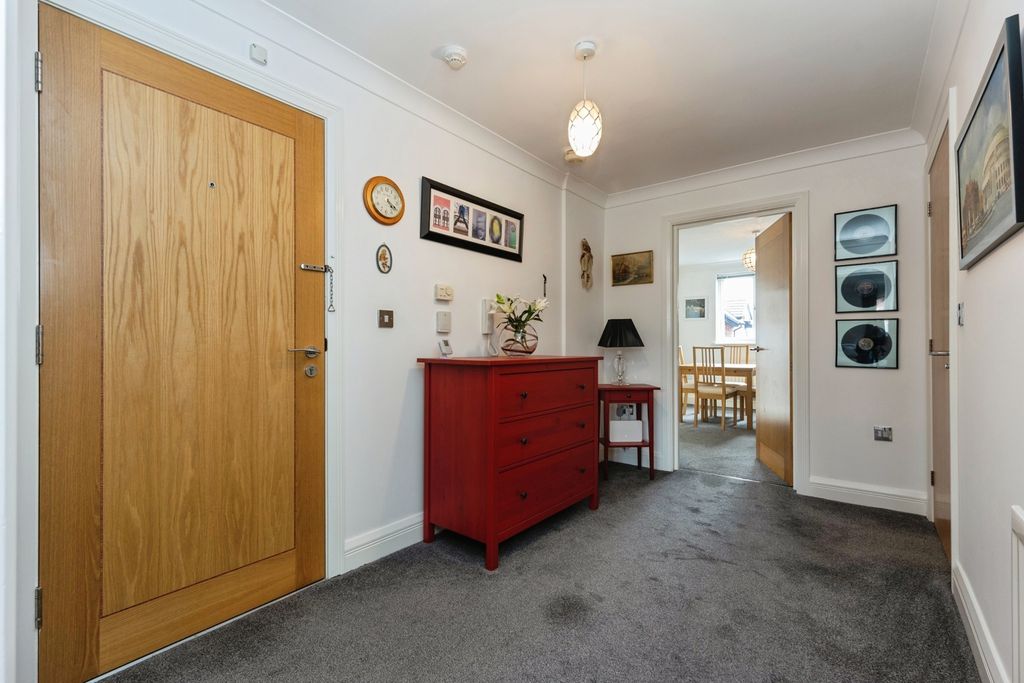 Property photo 3 of 19 Pbox-Img.Jpg