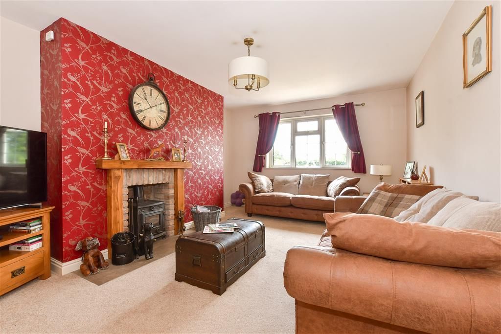 Property photo 3 of 24 Sitting Room