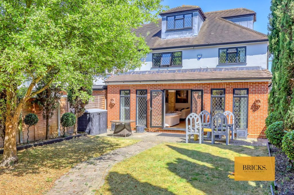 Property photo 1 of 47
