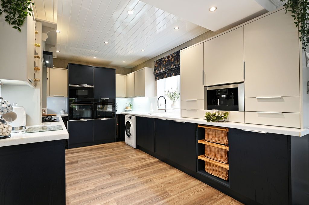 Property photo 3 of 44 Kitchen