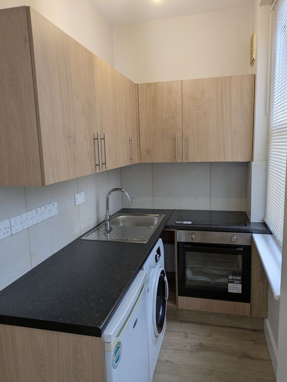 Property photo 3 of 8 Photo 1