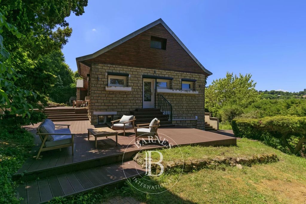 Property photo 1 of 25