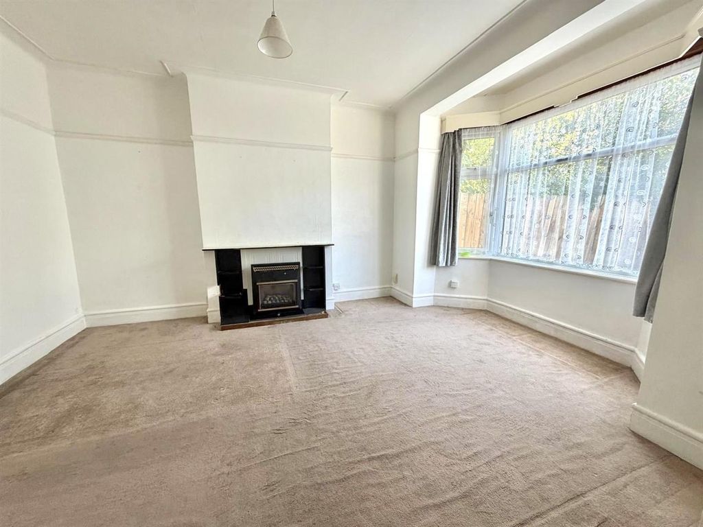 Property photo 3 of 12 Rec1..Jpg