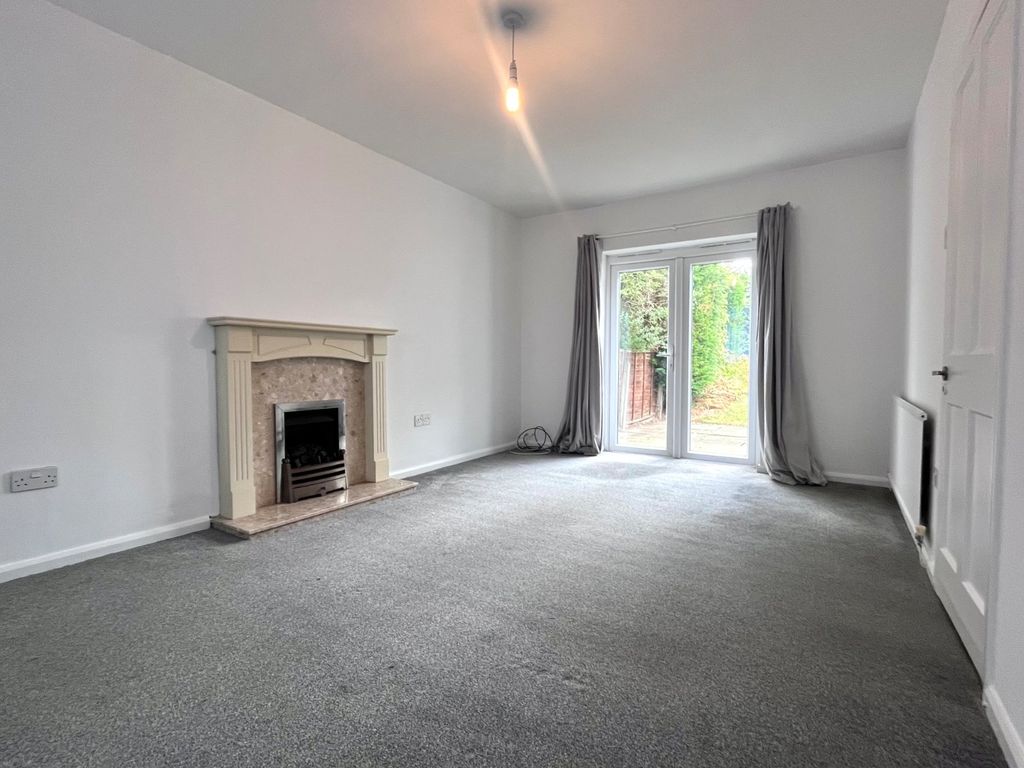 Property photo 2 of 14 Living Room