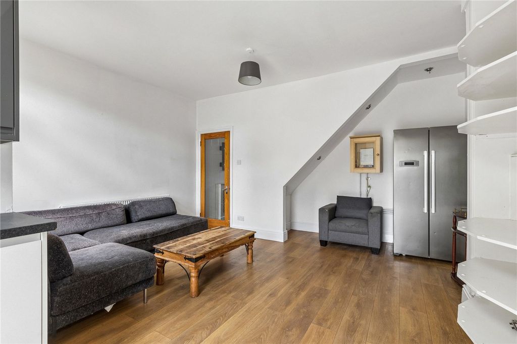 Property photo 3 of 12 Picture No. 16
