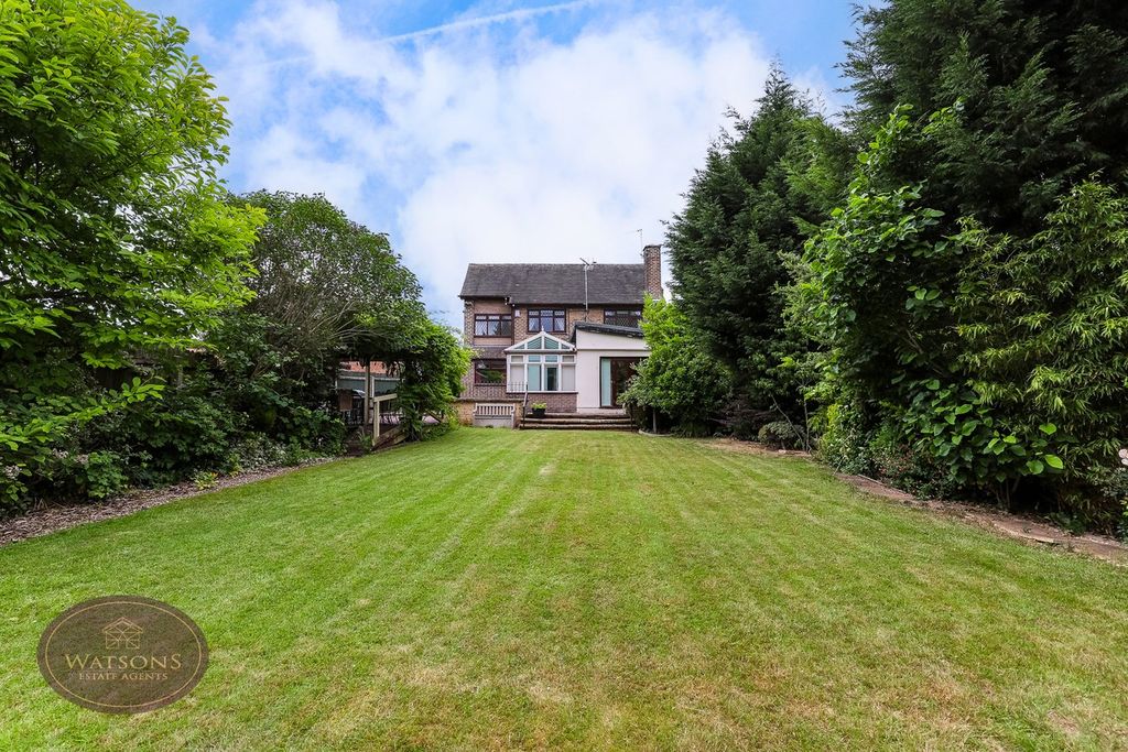 Property photo 2 of 35