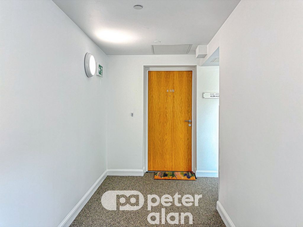 Property photo 3 of 21