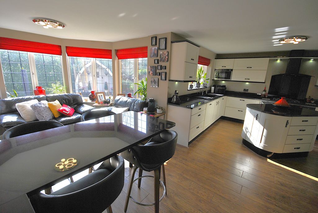 Additional image 9 of 6 bed detached house for saleGrange Road, Doncaster DN4