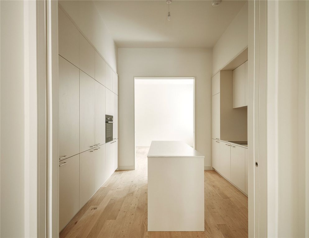 Property photo 3 of 6 Picture No. 08