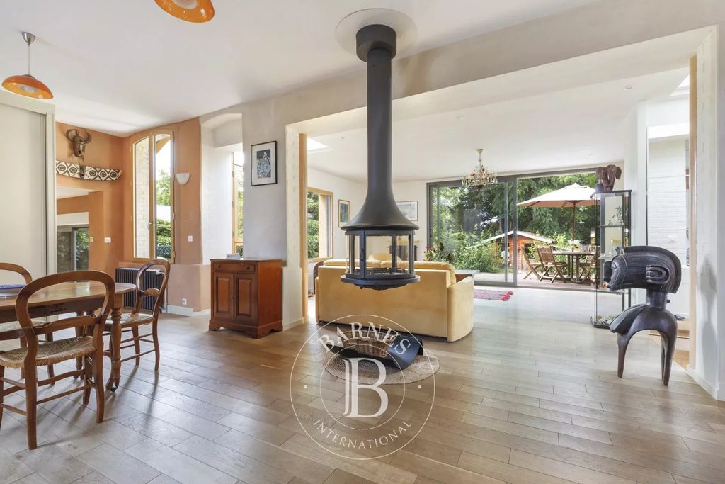 Property photo 3 of 19