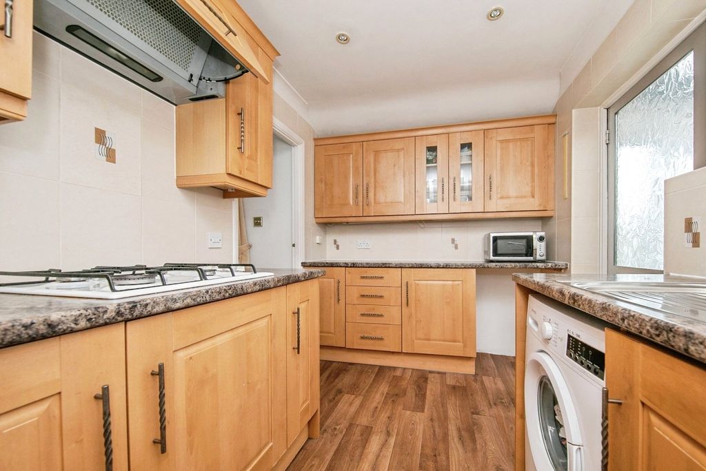 Property photo 3 of 16 Photo