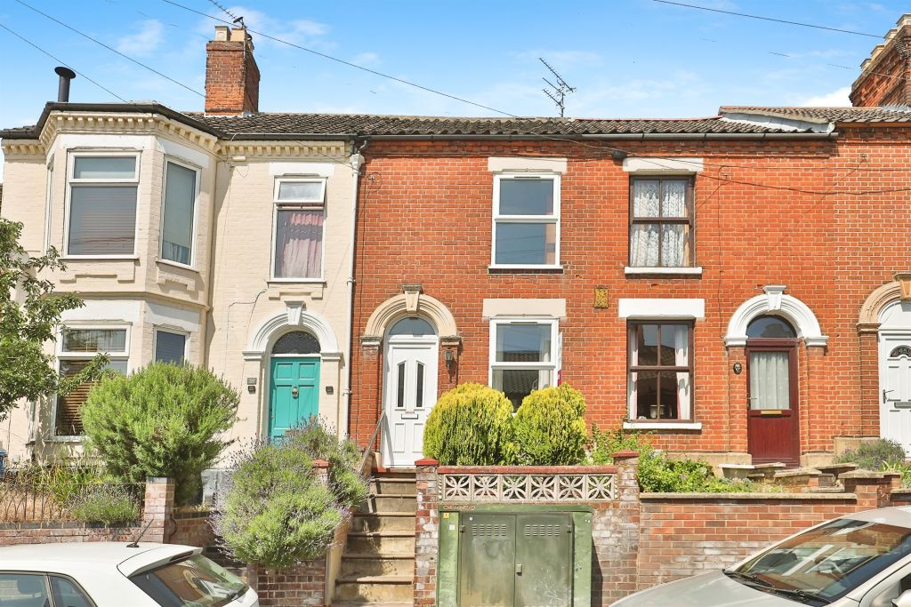 Property photo 1 of 17