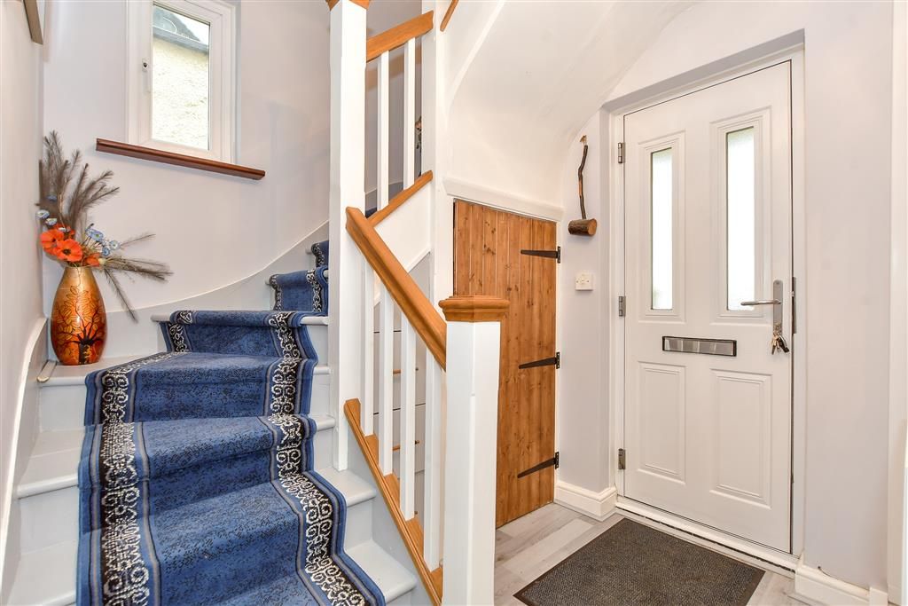 Property photo 2 of 15 Hallway