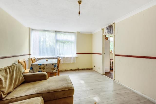 Property photo 1 of 7 Living Area