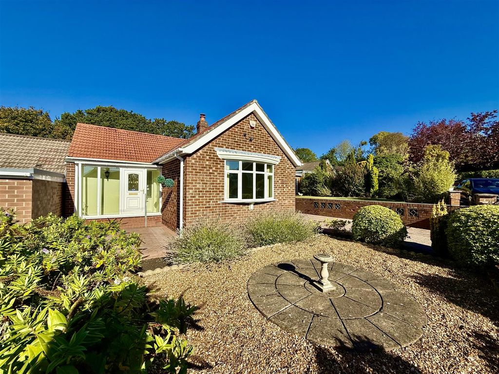 Property photo 1 of 15 External