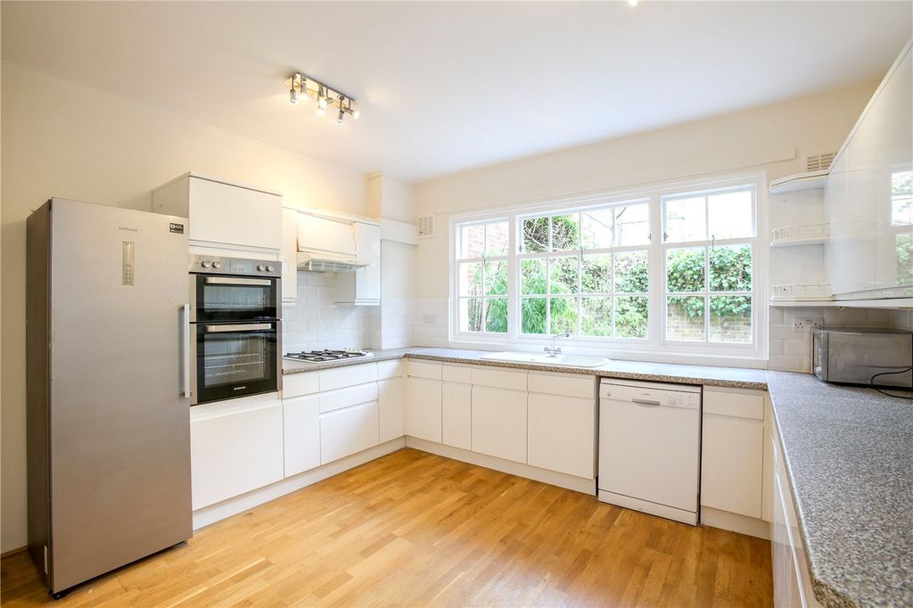 Property photo 2 of 12 Picture No. 06