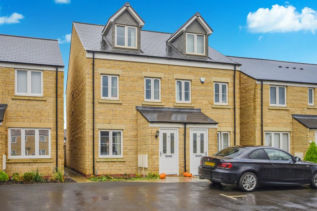 Property photo 2 of 2 Sp00365-S-Dsc_0506-12-Airfiel.Jpg