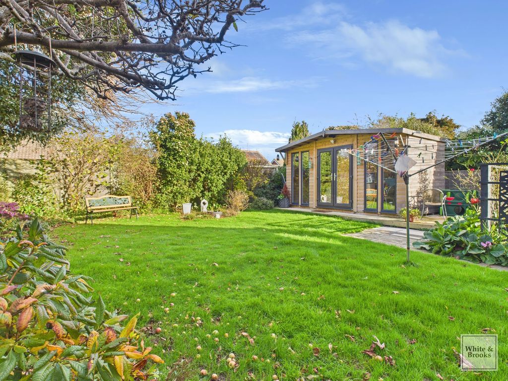 Property photo 2 of 24 Garden