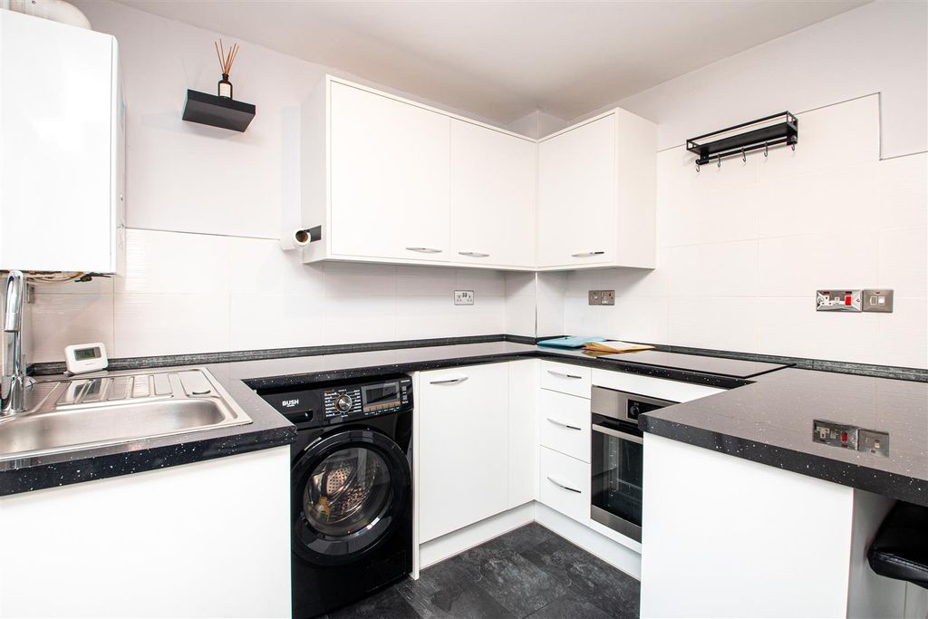 Property photo 2 of 11 22San_4.Jpg