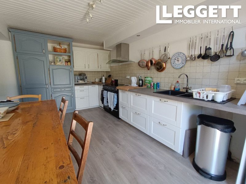 Property photo 3 of 10