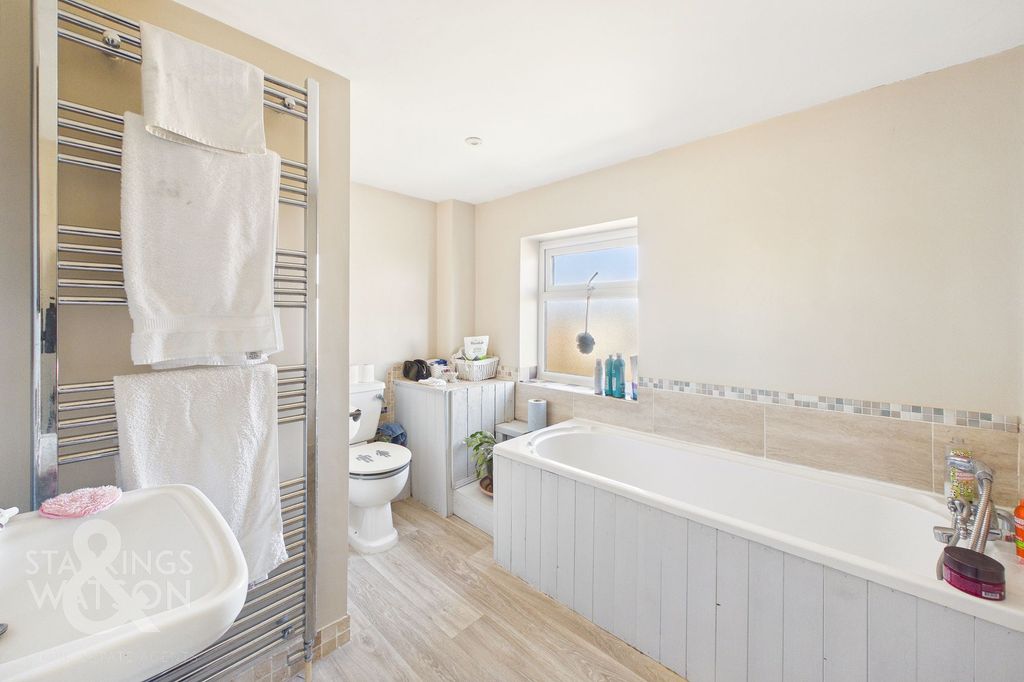 Property photo 3 of 29