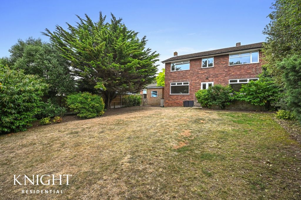 Property photo 3 of 28