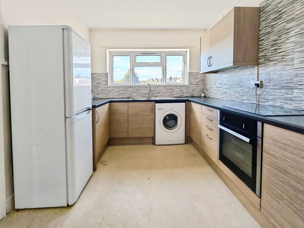 Property photo 3 of 11 5012194