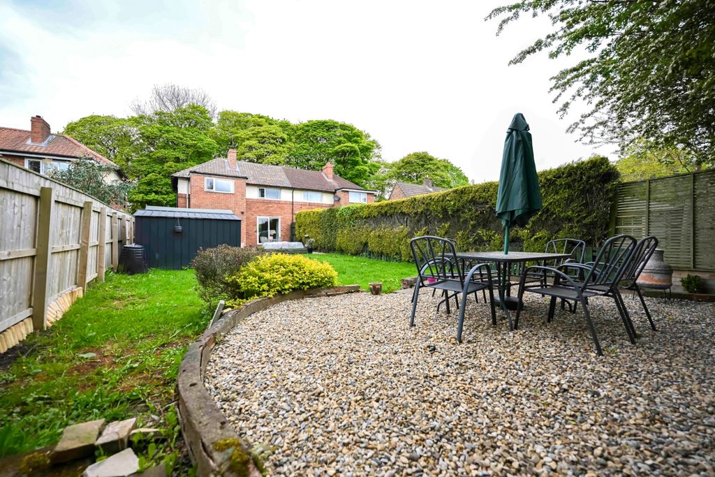 Property photo 3 of 17 Beech Ewemove Newton-3-2