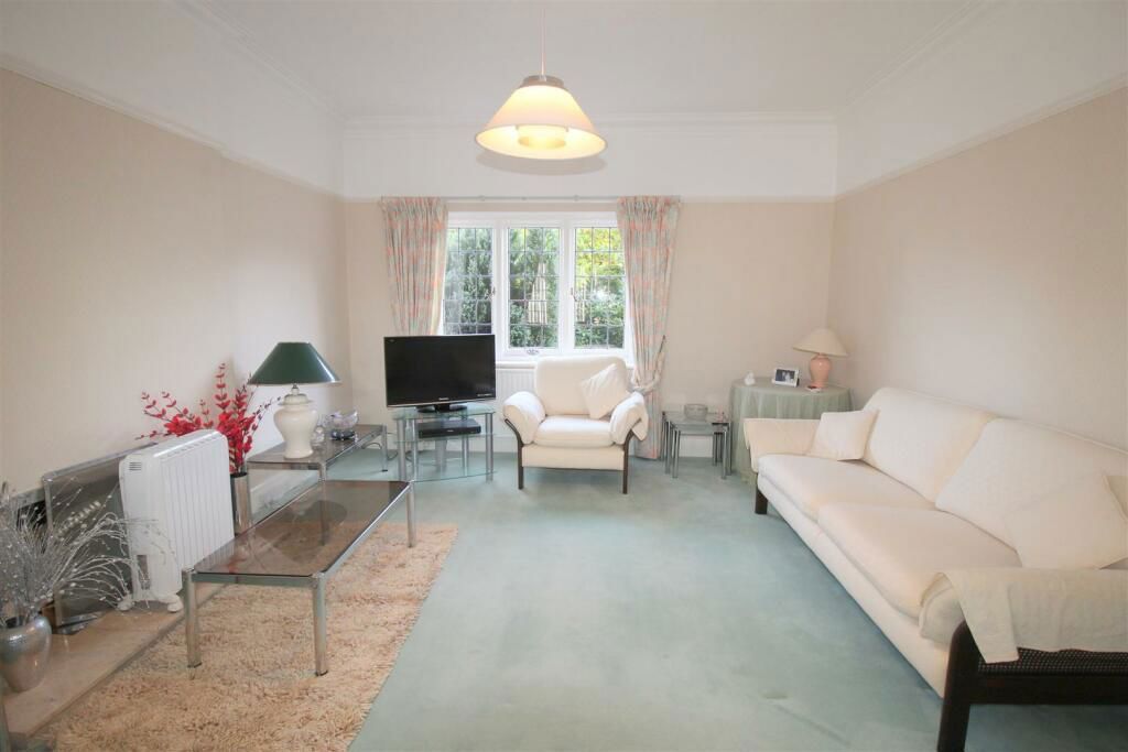 Property photo 3 of 47