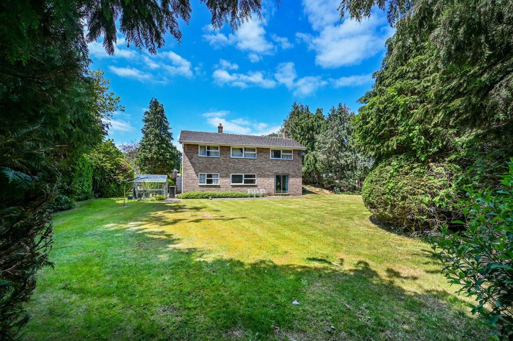 Property photo 1 of 11