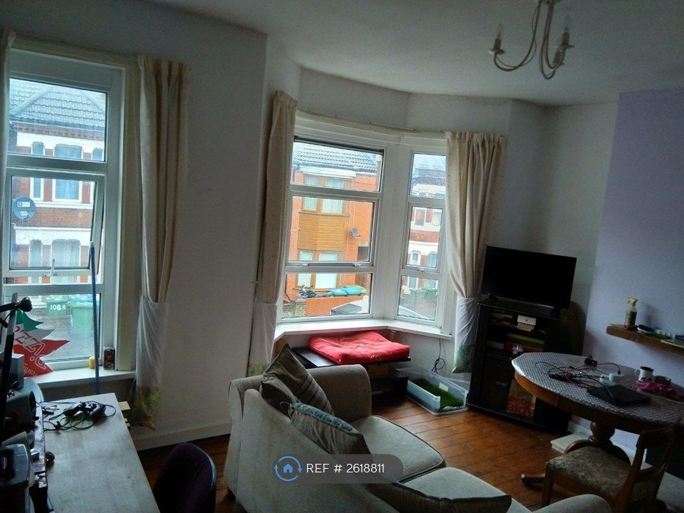 Property photo 2 of 8