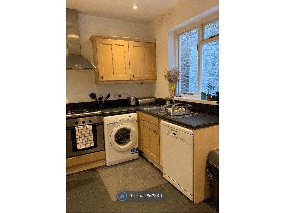 Property photo 2 of 28 Kitchen - Washing Machine - Dishwasher