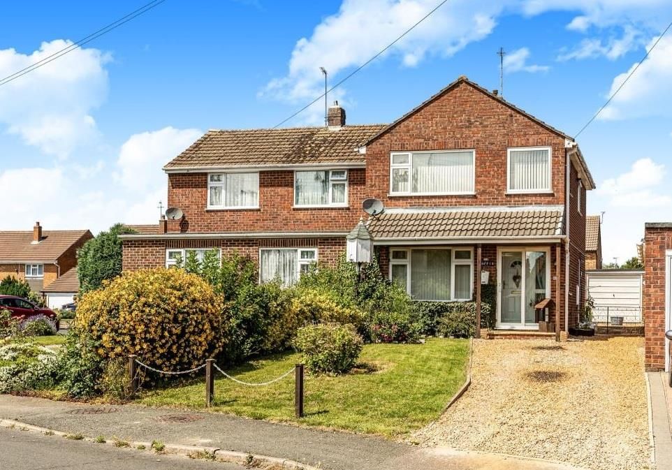 Property photo 2 of 21 Front Aspect