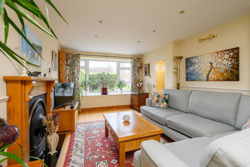 Property photo 1 of 23