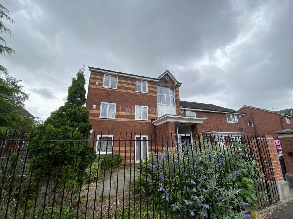 Property photo 1 of 1