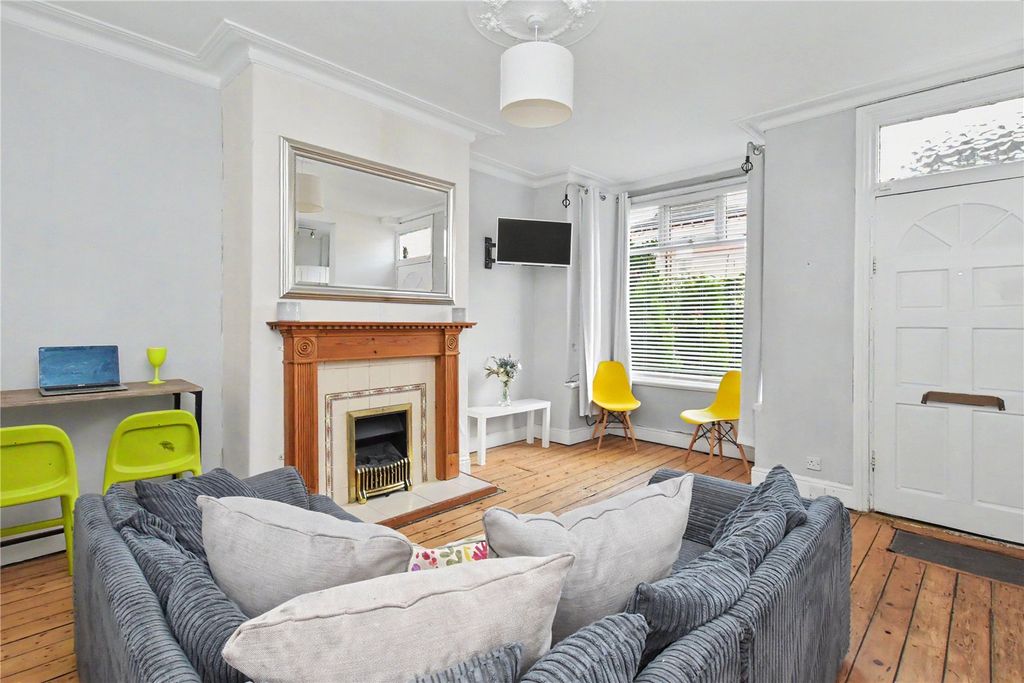 Property photo 3 of 10 Picture No. 34