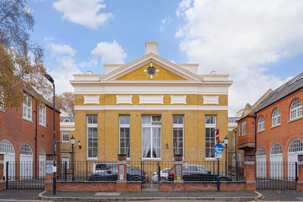 Property photo 2 of 13 Dsc09561-Edit